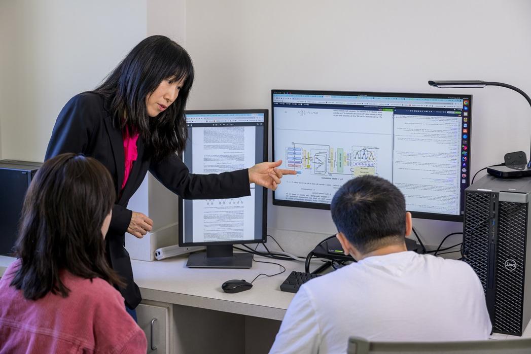 computer-science-lab-students